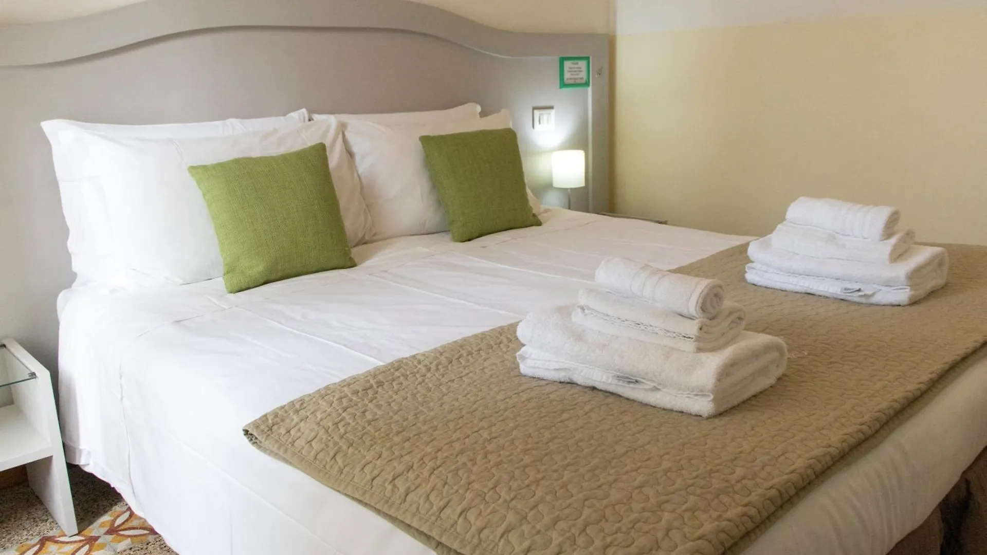 Nocleg ze śniadaniem Biancoreroma B&B