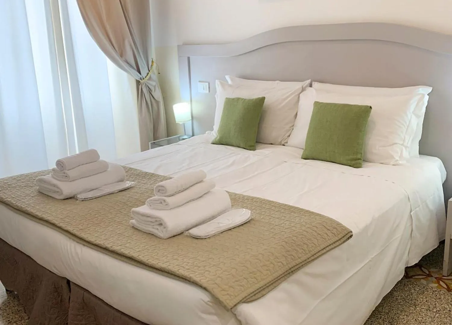 Biancorèroma B&B Bed & Breakfast Roma